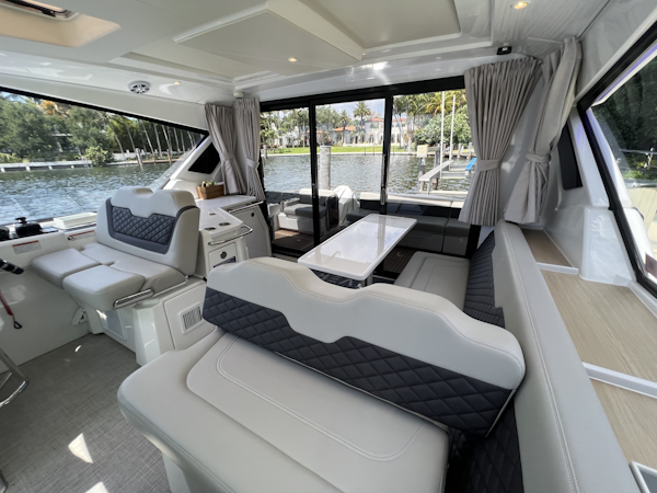 Aquila-36 Sport 2025 -miami-Florida-United States-6082001