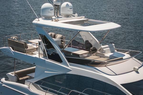 Azimut-50 FLY 2021 -Pompano Beach-Florida-United States-6081586