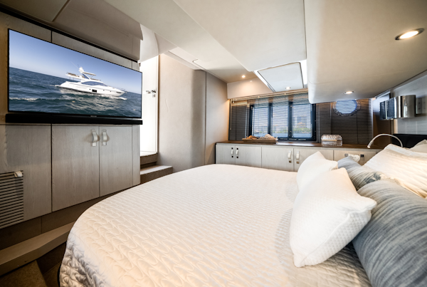 Azimut-50 FLY 2021 -Pompano Beach-Florida-United States-6081623