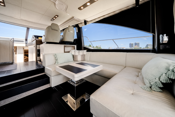 Azimut-50 FLY 2021 -Pompano Beach-Florida-United States-6081608