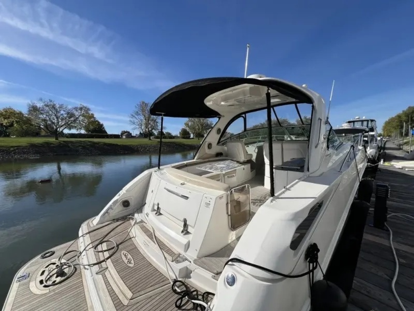 Four Winns-375 Vista 2015-2015 Four Winns 375 Vista Île-aux-Noix-Quebec-Canada-6082520 | Thumbnail