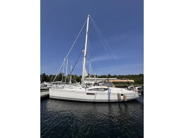 Jeanneau-50 Deck Saloon 2011-2011 Jeanneau 50 Deck Saloon Île-aux-Noix-Quebec-Canada-6082640