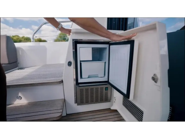 Present Yachts-520S 2018-2018 Prestige Yachts 520S Île-aux-Noix-Quebec-Canada-6082827