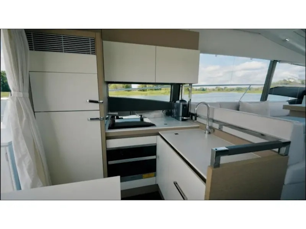 Present Yachts-520S 2018-2018 Prestige Yachts 520S Île-aux-Noix-Quebec-Canada-6082829