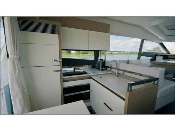 Present Yachts-520S 2018-2018 Prestige Yachts 520S Île-aux-Noix-Quebec-Canada-6082828