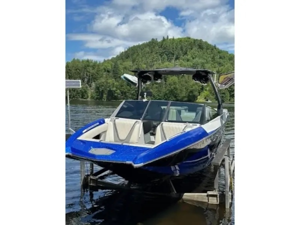 Tige-RZX3 2017-2017 Tige Boats RZX3 Île-aux-Noix-Quebec-Canada-6083155