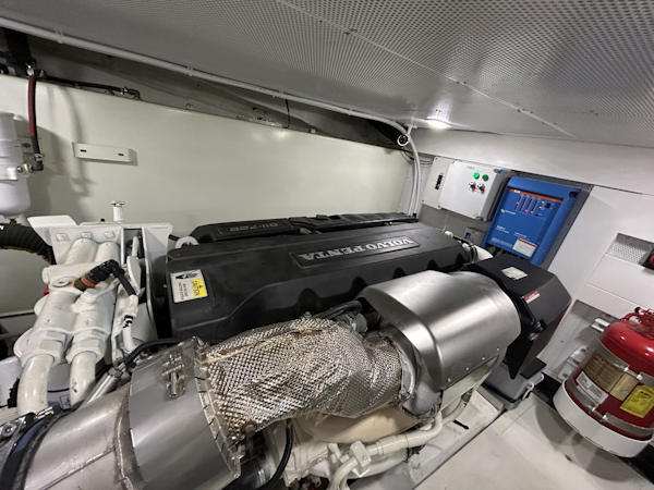 Galeon-550 FLY 2019 -New Rochelle-New York-United States-6084176