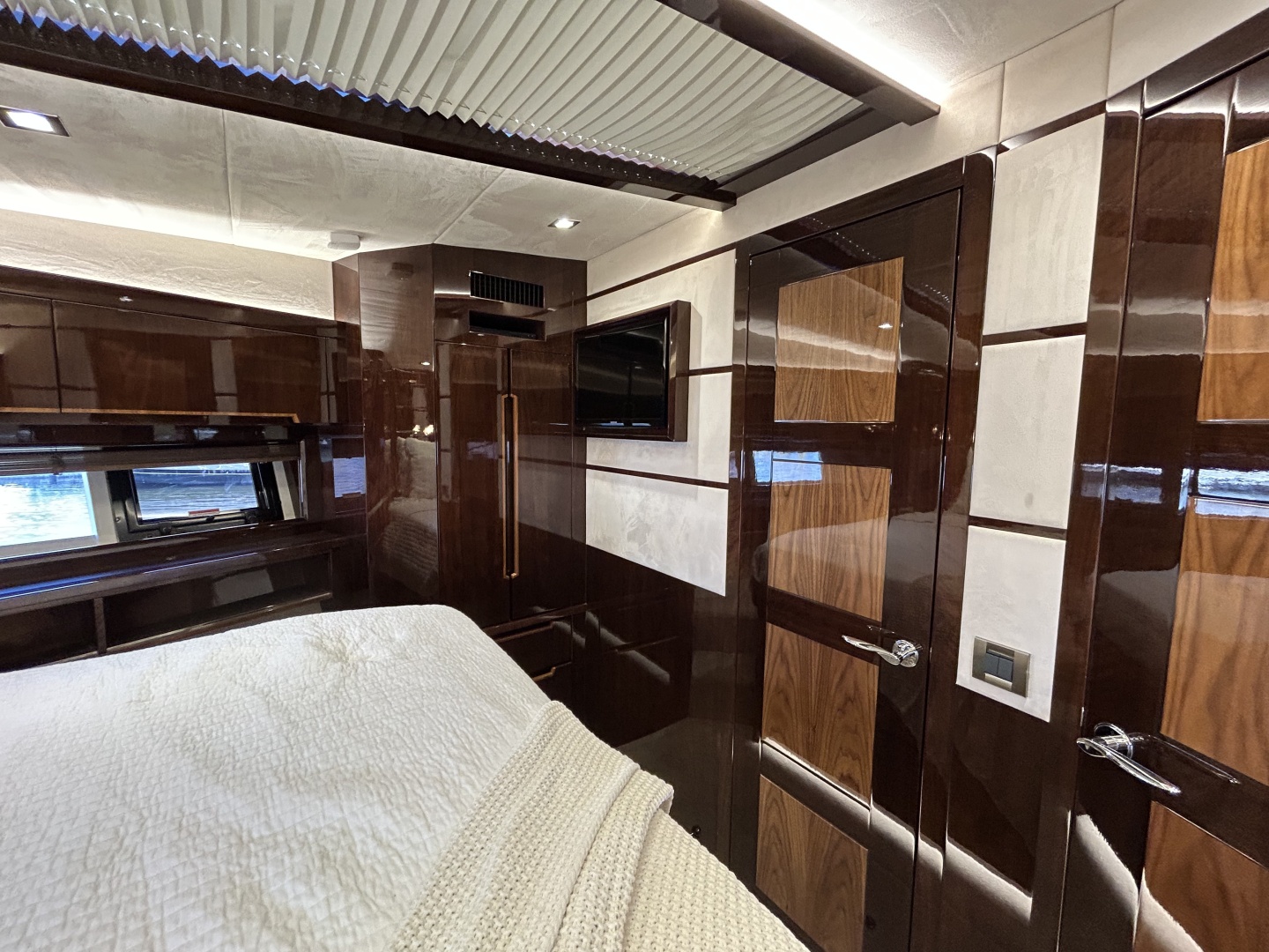 Galeon-550 FLY 2019 -New Rochelle-New York-United States-6084112 | Thumbnail