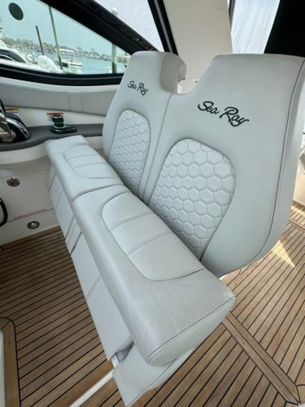 Sea Ray-Sundancer 320 Outboard 2021 -Normandy Beach-New Jersey-United States-6085312