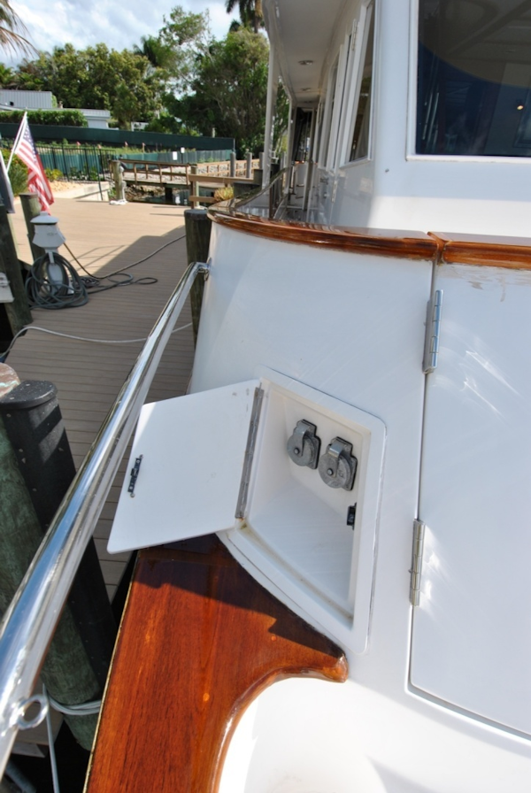 Grand Alaskan-Raised Pilothouse 2002-WANDERER Naples-Florida-United States-Shore Power/ Bow-6089111