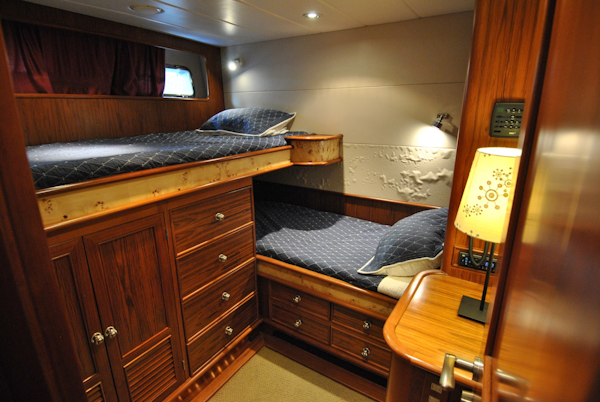 Grand Alaskan-Raised Pilothouse 2002-WANDERER Naples-Florida-United States-Guest Stateroom-6109699