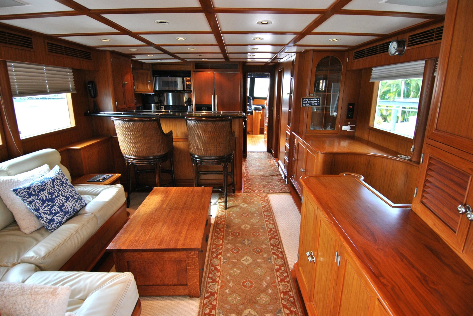 Grand Alaskan-Raised Pilothouse 2002-WANDERER Naples-Florida-United States-Salon Looking Forward-6089156 | Thumbnail