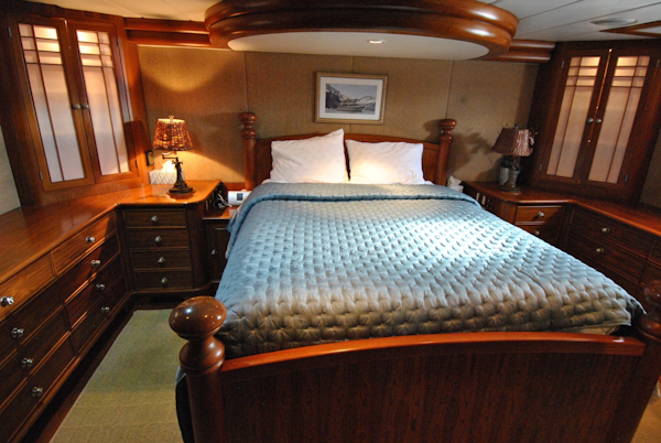 Grand Alaskan-Raised Pilothouse 2002-WANDERER Naples-Florida-United States-Owners Stateroom-6089231