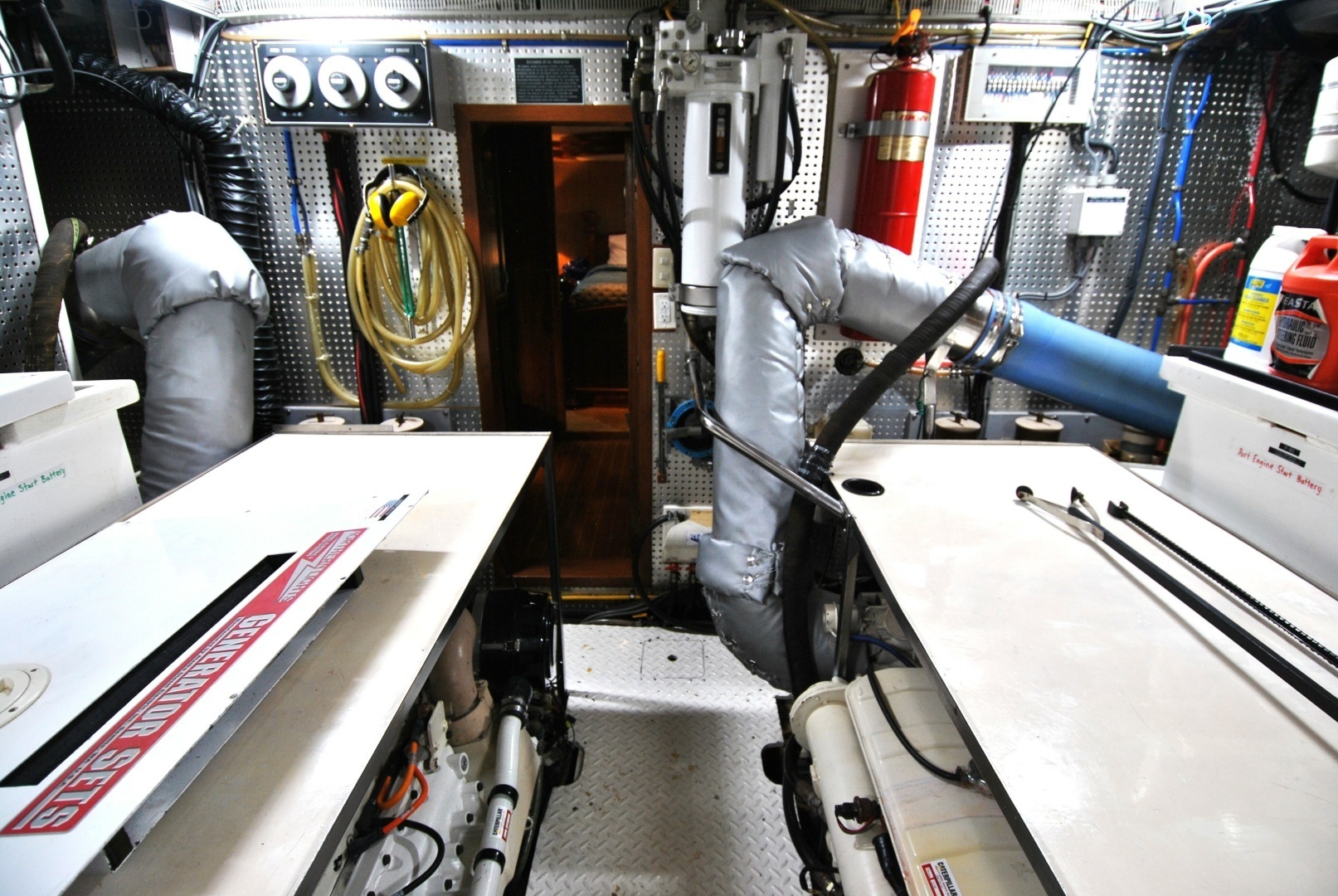 Grand Alaskan-Raised Pilothouse 2002-WANDERER Naples-Florida-United States-Engine Room-6109866 | Thumbnail