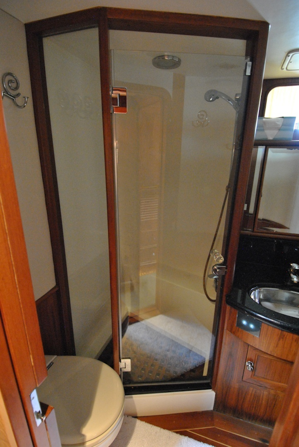 Grand Alaskan-Raised Pilothouse 2002-WANDERER Naples-Florida-United States-Guest Head Shower-6109722