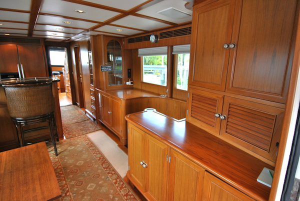 Grand Alaskan-Raised Pilothouse 2002-WANDERER Naples-Florida-United States-Salon Starboard Side-6089165