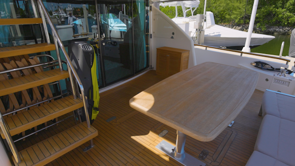 Fairline-Squadron 2014 -Miami -Florida-United States-2014 Pre Owned 78 Fairline.00_00_23_08.Still009-6085672