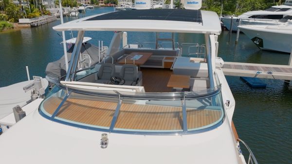 Fairline-Squadron 2014 -Miami -Florida-United States-2014 Pre Owned 78 Fairline.00_00_25_09.Still008-6085671