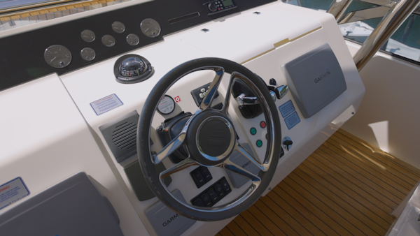 Fairline-Squadron 2014 -Miami -Florida-United States-2014 Pre Owned 78 Fairline.00_00_35_16.Still002-6085665