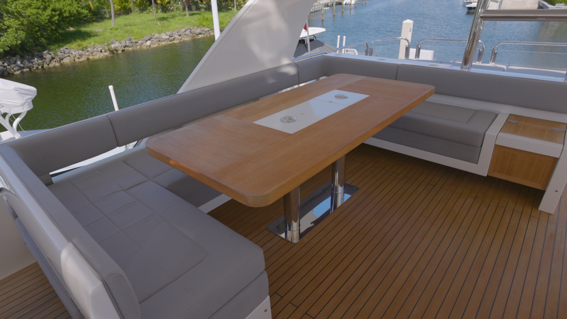 Fairline-Squadron 2014 -Miami -Florida-United States-2014 Pre Owned 78 Fairline.00_00_31_21.Still004-6085667 | Thumbnail