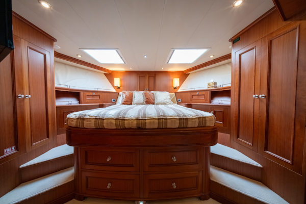 Marlow-Explorer 72E-CB 2010-FIDDLERS DREAM Malta-VIP Forward-6225496
