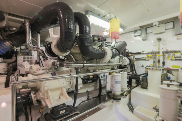 Marlow-Explorer 72E-CB 2010-FIDDLERS DREAM Malta-Port Engine-6086200