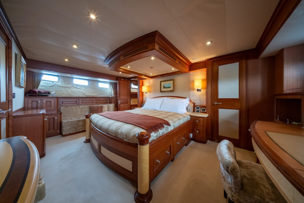 Marlow-Explorer 72E-CB 2010-FIDDLERS DREAM Malta-MSR Forward Port-6225434
