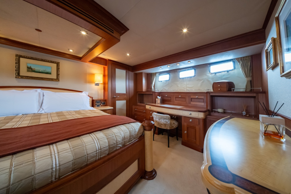 Marlow-Explorer 72E-CB 2010-FIDDLERS DREAM Malta-MSR Desk-6225433