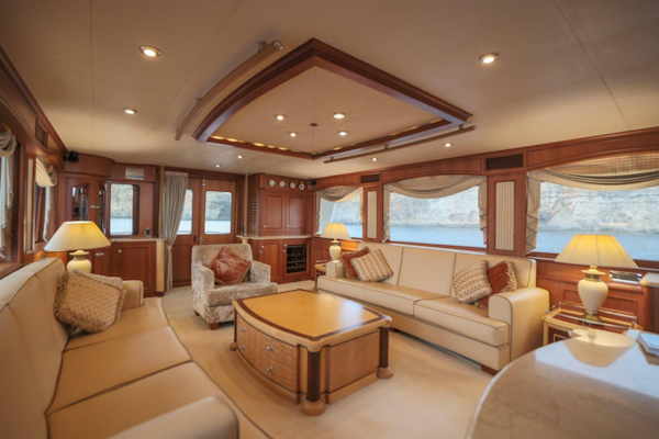 Marlow-Explorer 72E-CB 2010-FIDDLERS DREAM Malta-Elegant Salon Looking Aft-6086161