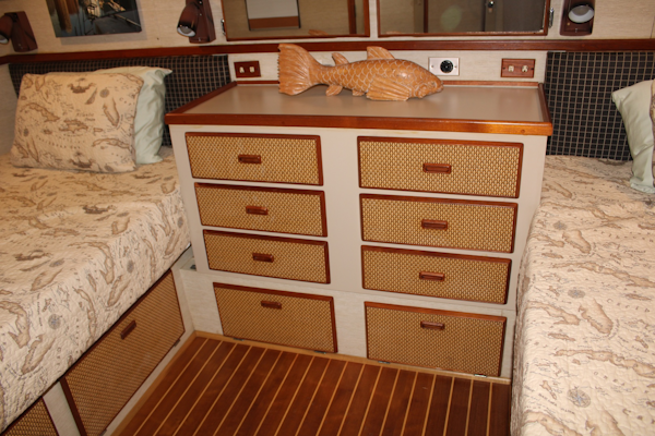 Bertram-Motor Yacht 1983-Rosalee Scottsboro-Alabama-United States-42 ft Bertram  Master Cabin-6163829