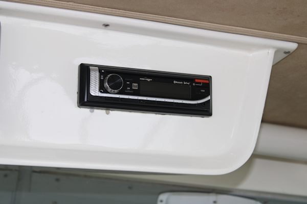 Bertram-Motor Yacht 1983-Rosalee Scottsboro-Alabama-United States-42 ft Bertram  Dual Electronics AM/FM/CD/Bluetooth Radio-6163816