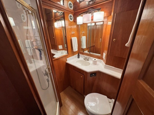 Navigator-Classic 48 2001-LADY CAPTIVA Seattle -Washington-United States-6088556