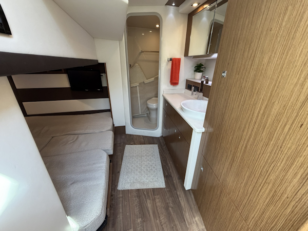Cruisers Yachts-41 Cantius 2016 -Clinton-Connecticut-United States-6088976
