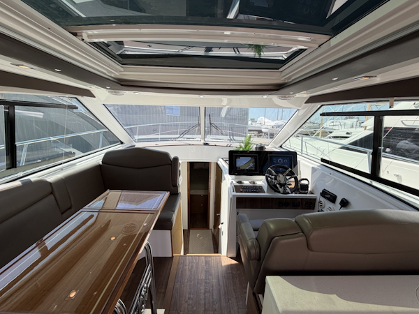 Cruisers Yachts-41 Cantius 2016 -Clinton-Connecticut-United States-6088968
