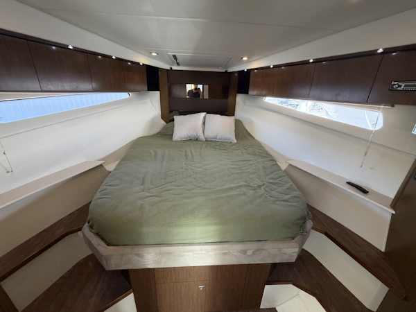 Cruisers Yachts-41 Cantius 2016 -Clinton-Connecticut-United States-6088981