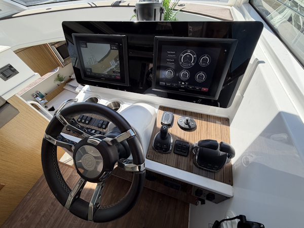 Cruisers Yachts-41 Cantius 2016 -Clinton-Connecticut-United States-6088971