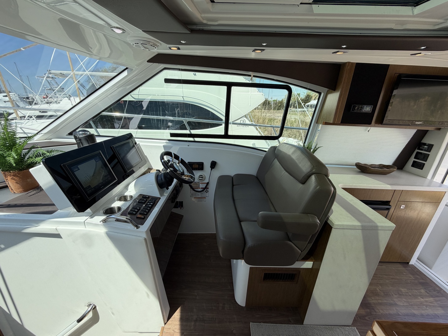 Cruisers Yachts-41 Cantius 2016 -Clinton-Connecticut-United States-6088969 | Thumbnail
