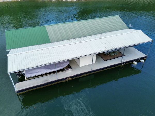 Custom-20 x 53 Floating Cabin  Approx 999/sqft 2002 -Norris Lake-Tennessee-United States-6089591