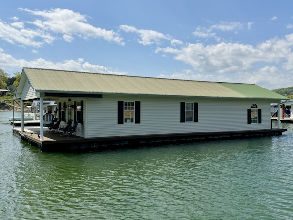 Custom-20 x 53 Floating Cabin  Approx 999/sqft 2002 -Norris Lake-Tennessee-United States-6089401