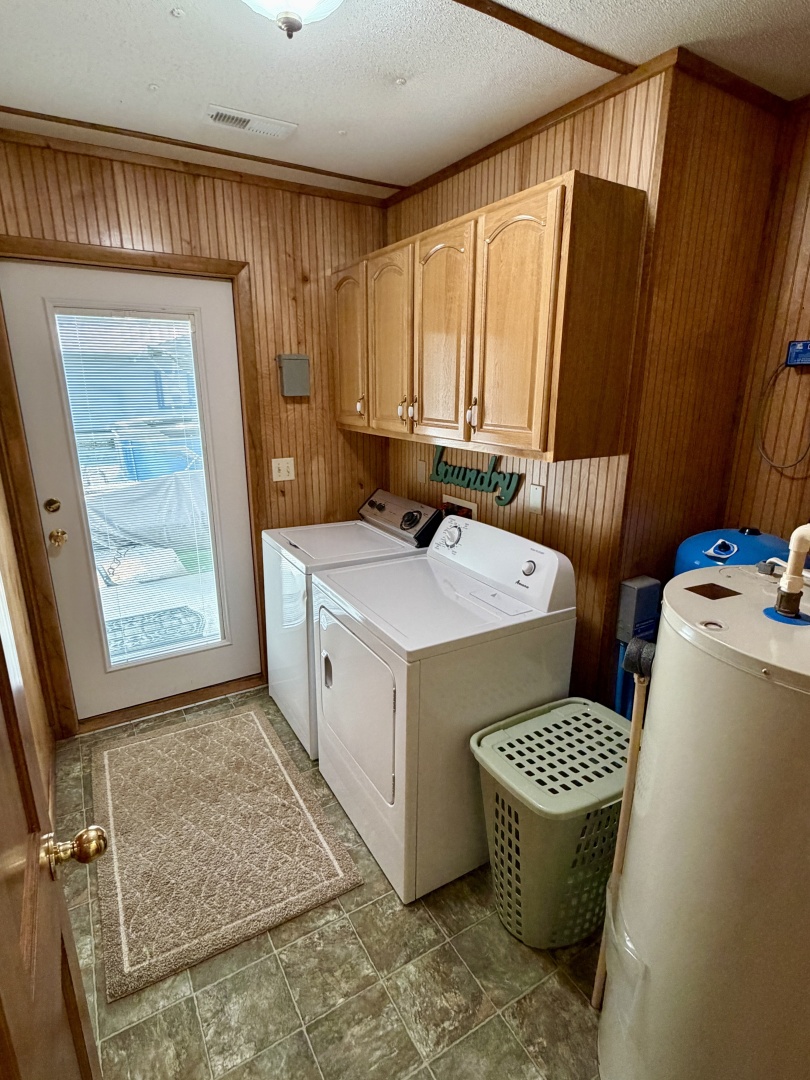 Custom-20 x 53 Floating Cabin  Approx 999/sqft 2002 -Norris Lake-Tennessee-United States-6089528 | Thumbnail