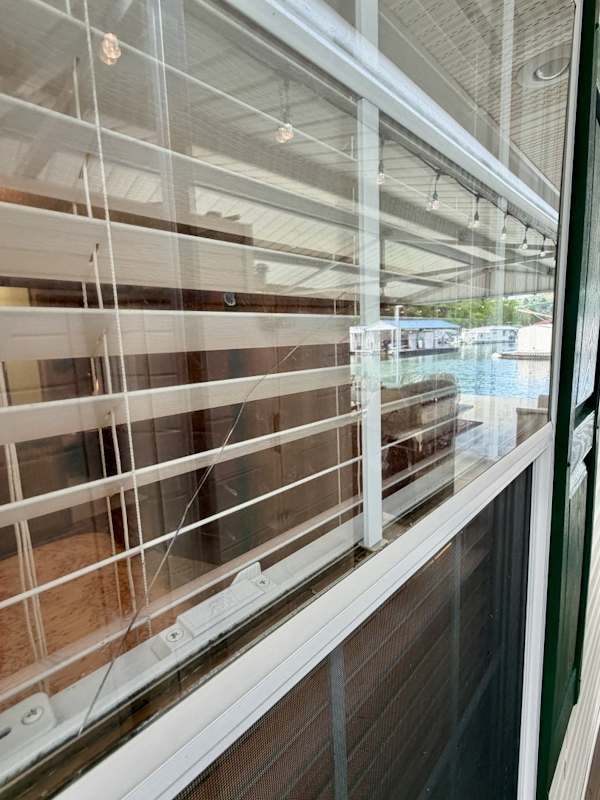Custom-20 x 53 Floating Cabin  Approx 999/sqft 2002 -Norris Lake-Tennessee-United States-6089573