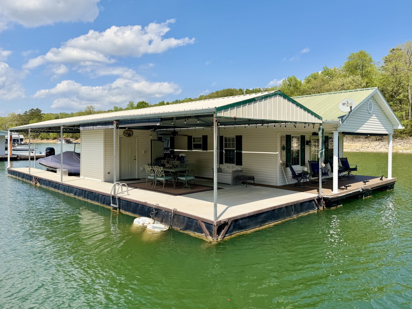 Custom-20 x 53 Floating Cabin  Approx 999/sqft 2002 -Norris Lake-Tennessee-United States-6089370 | Thumbnail