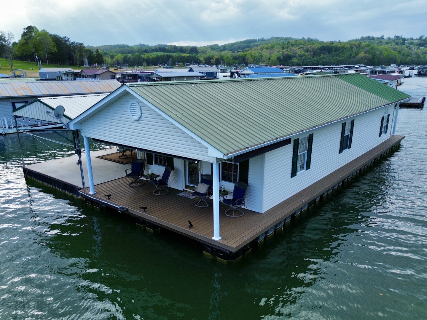 Custom-20 x 53 Floating Cabin  Approx 999/sqft 2002 -Norris Lake-Tennessee-United States-6089588 | Thumbnail