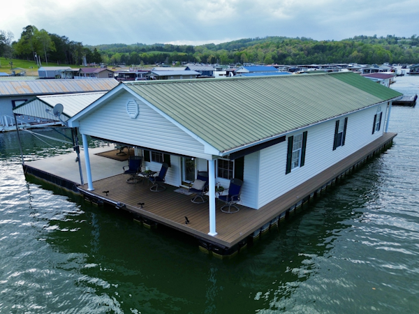 Custom-20 x 53 Floating Cabin  Approx 999/sqft 2002 -Norris Lake-Tennessee-United States-6089588