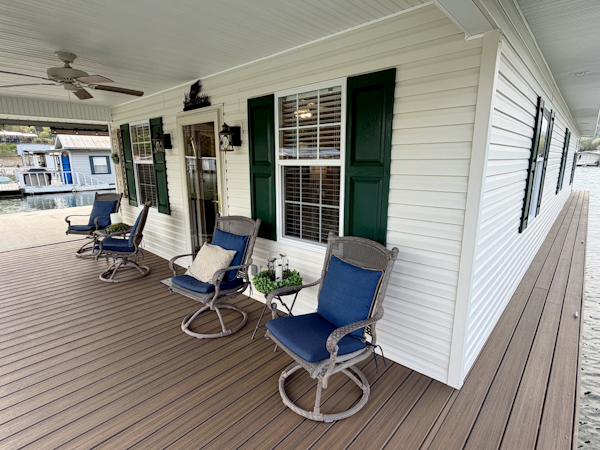 Custom-20 x 53 Floating Cabin  Approx 999/sqft 2002 -Norris Lake-Tennessee-United States-6089444