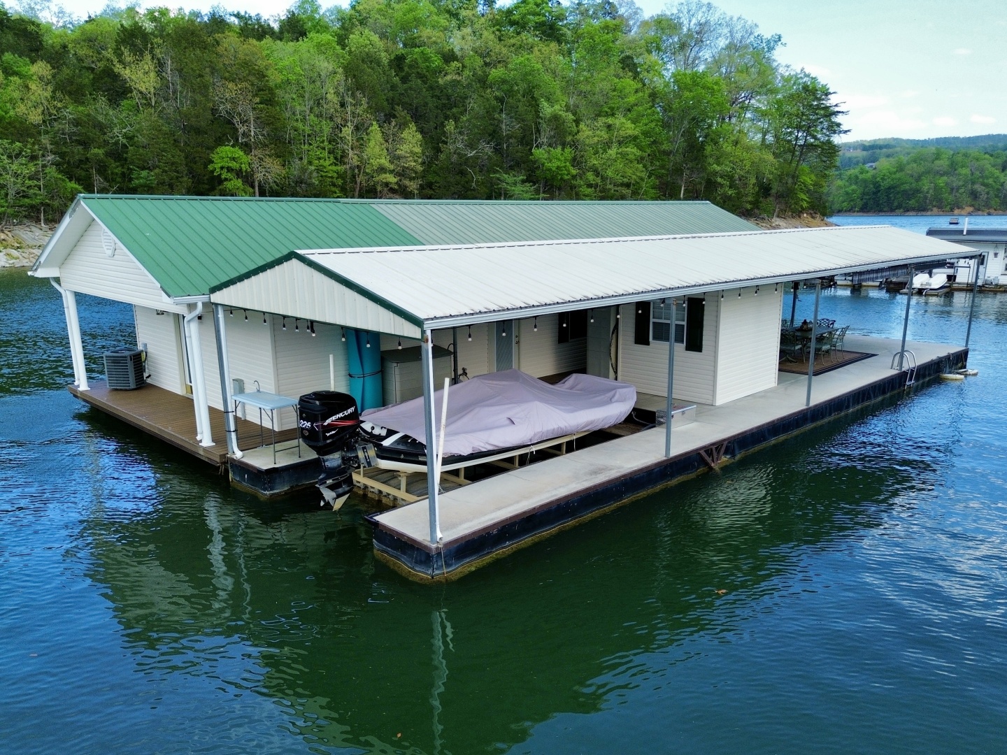 Custom-20 x 53 Floating Cabin  Approx 999/sqft 2002 -Norris Lake-Tennessee-United States-6089424 | Thumbnail