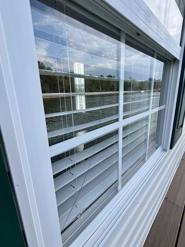 Custom-20 x 53 Floating Cabin  Approx 999/sqft 2002 -Norris Lake-Tennessee-United States-6089568