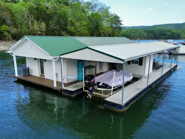 Custom-20 x 53 Floating Cabin  Approx 999/sqft 2002 -Norris Lake-Tennessee-United States-6089420