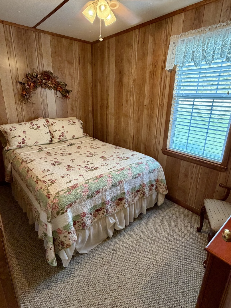 Custom-20 x 53 Floating Cabin  Approx 999/sqft 2002 -Norris Lake-Tennessee-United States-6089508 | Thumbnail