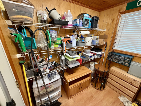 Custom-20 x 53 Floating Cabin  Approx 999/sqft 2002 -Norris Lake-Tennessee-United States-6089562